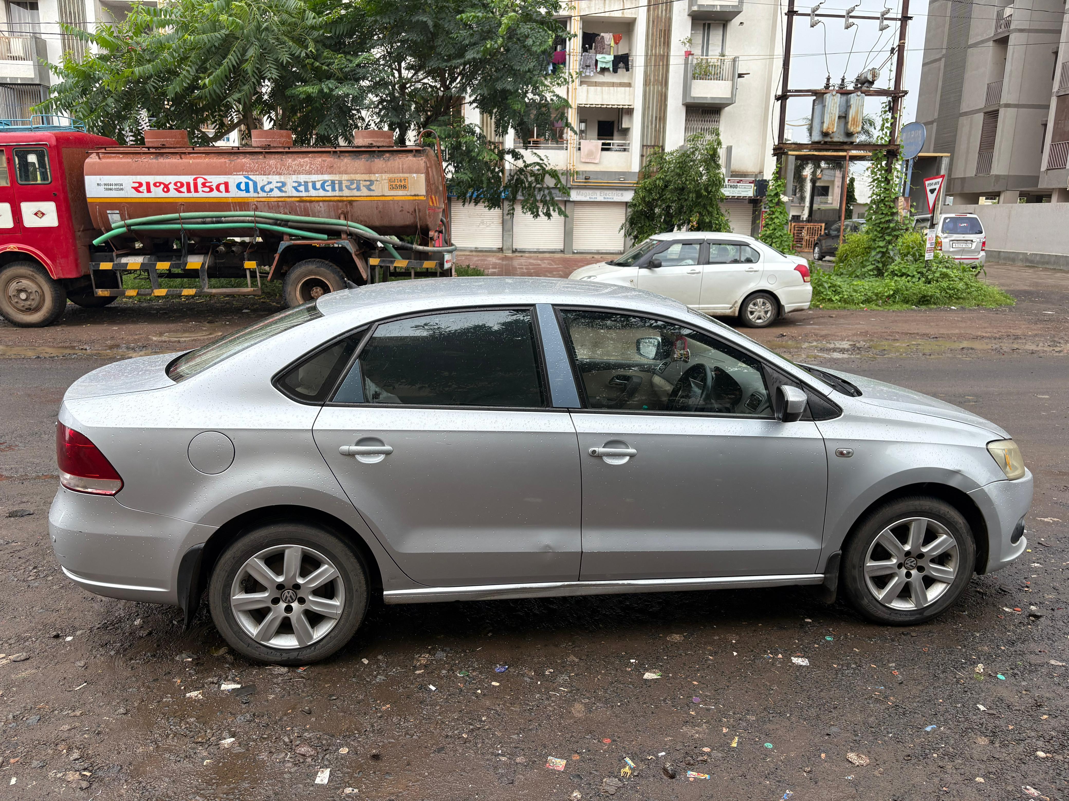 Volkswagen Vento(2010-2012) Highline Petrol